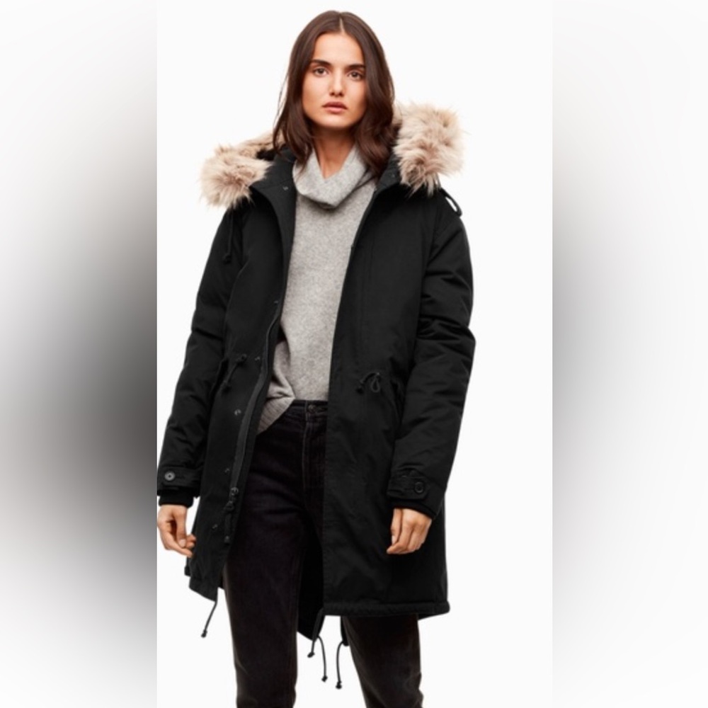 Women's Black Fur-Trimmed Parka hood small